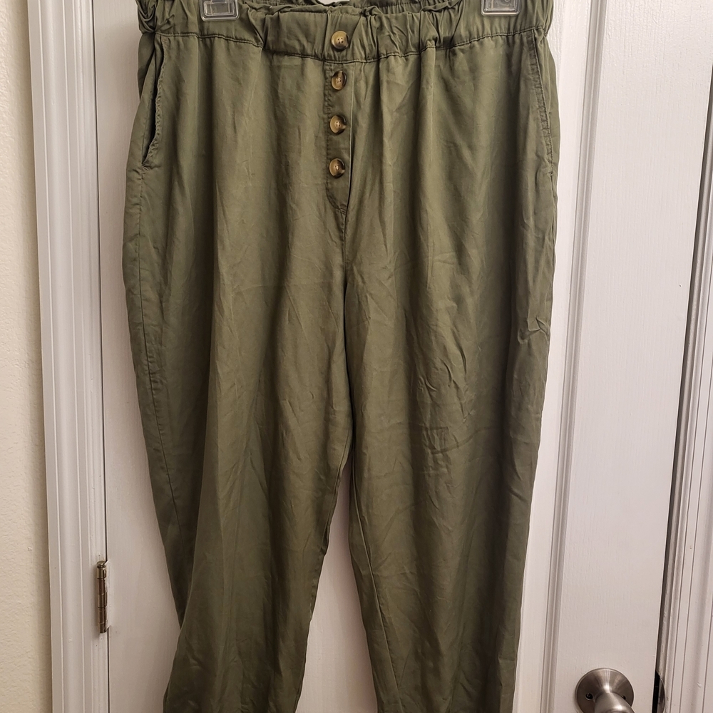 Andrew Marc‎ Sage Green Chinos